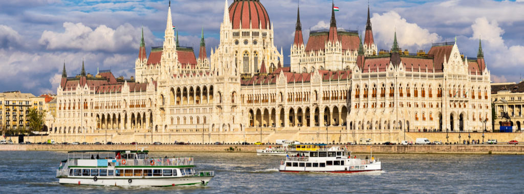 Blick auf das Parlament in Budapest