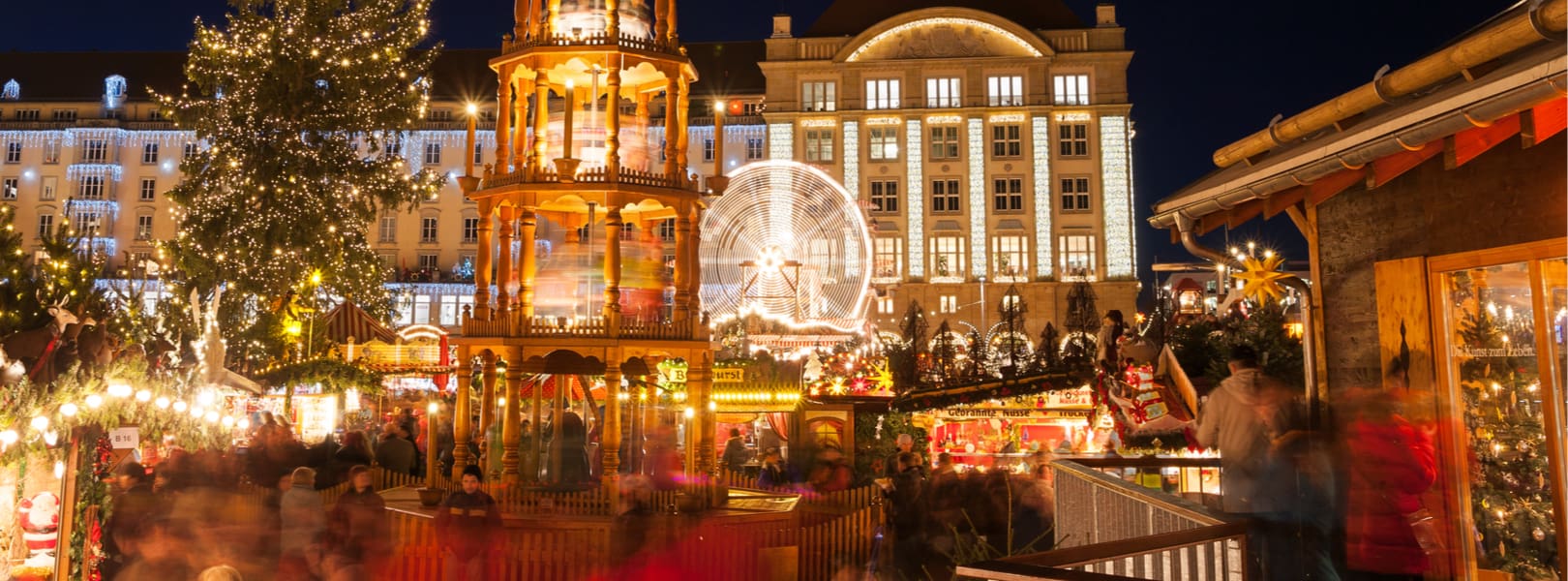 Blick auf den Dresdener Weihnachtsmarkt