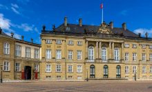 Geschichte königlich erleben: Das Sehenswürdigkeit Schloss Amalienborg in Kopenhagen
