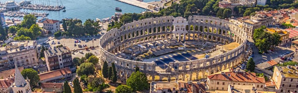 Ein Ort mit Geschichte: das Amphitheater in Pula, Kroatien