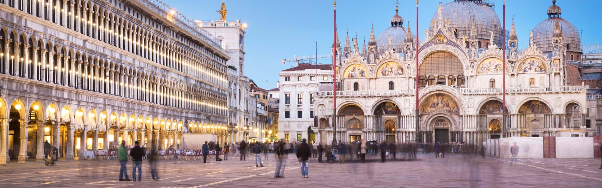 Der "schönste Festsaal Europas“, wie Napoleon einst sagte: der Markusplatz in Venedig