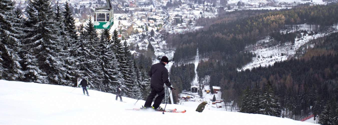 Tschechische Sehenswürdigkeiten - Blick auf Skigebiet