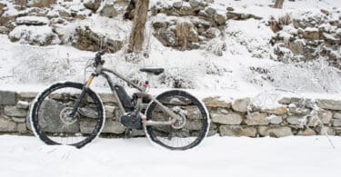E-Bike im Schnee